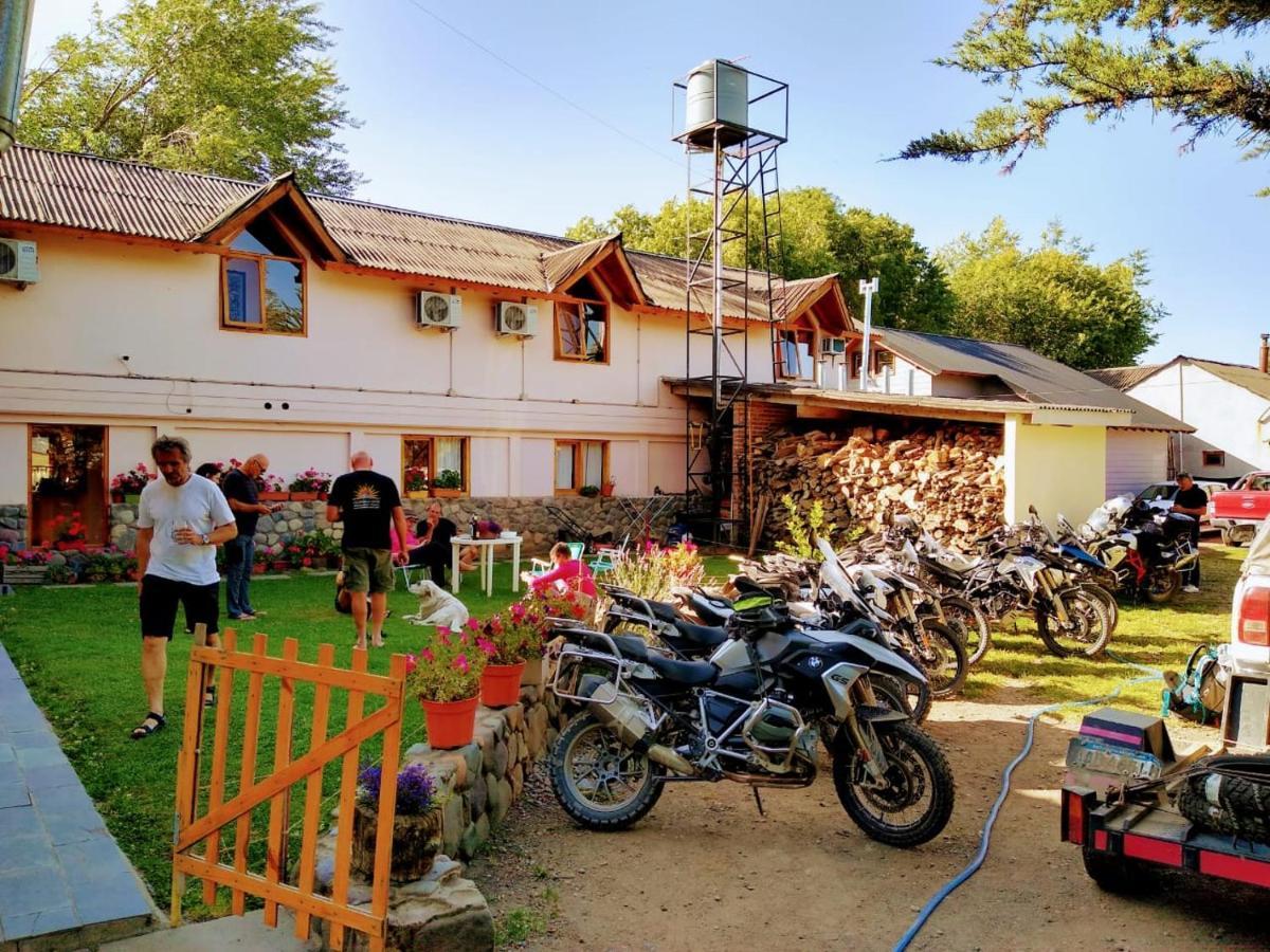 Hotel Y Cabanas Casa De Piedra Trevelín エクステリア 写真
