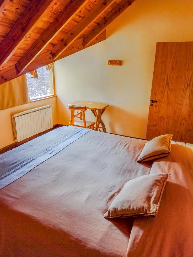 Hotel Y Cabanas Casa De Piedra Trevelín エクステリア 写真