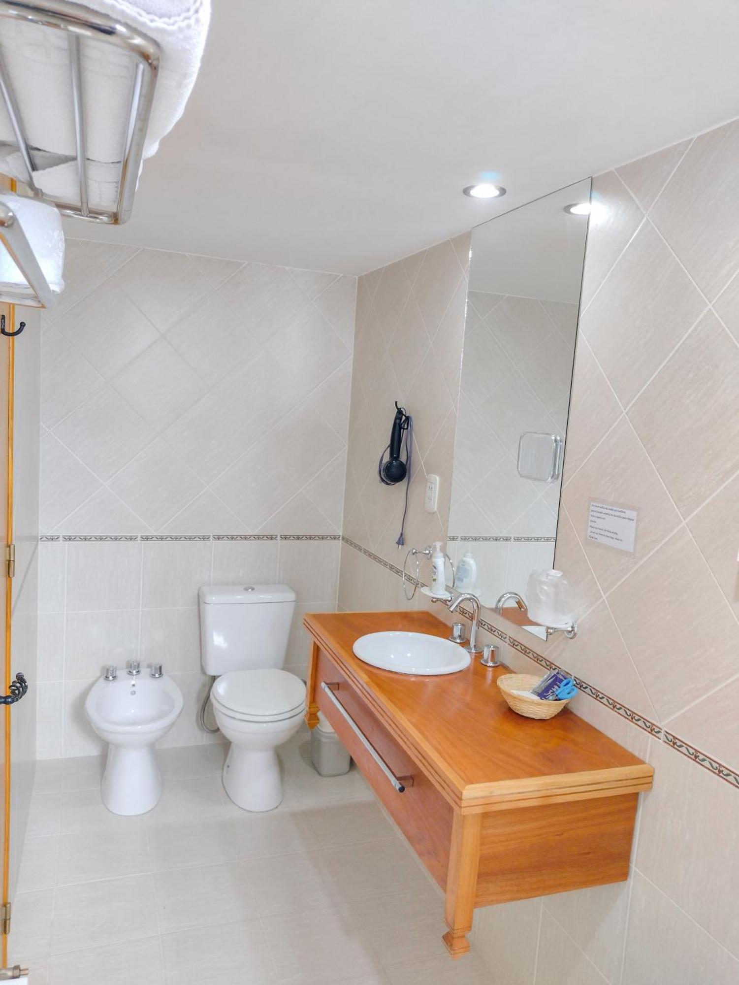 Hotel Y Cabanas Casa De Piedra Trevelín エクステリア 写真