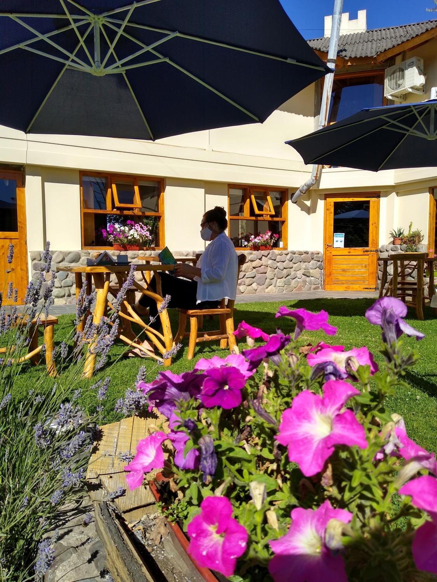 Hotel Y Cabanas Casa De Piedra Trevelín エクステリア 写真