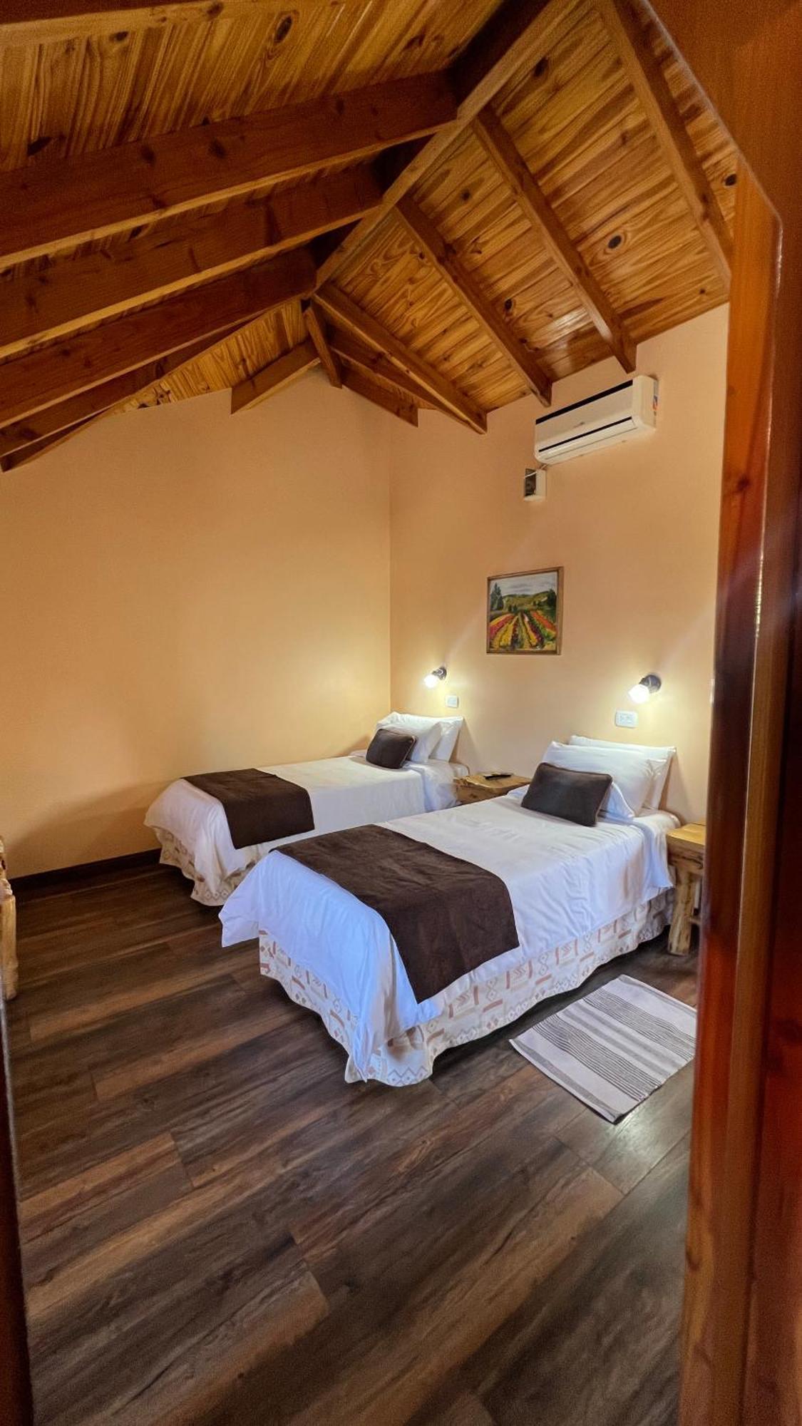 Hotel Y Cabanas Casa De Piedra Trevelín エクステリア 写真