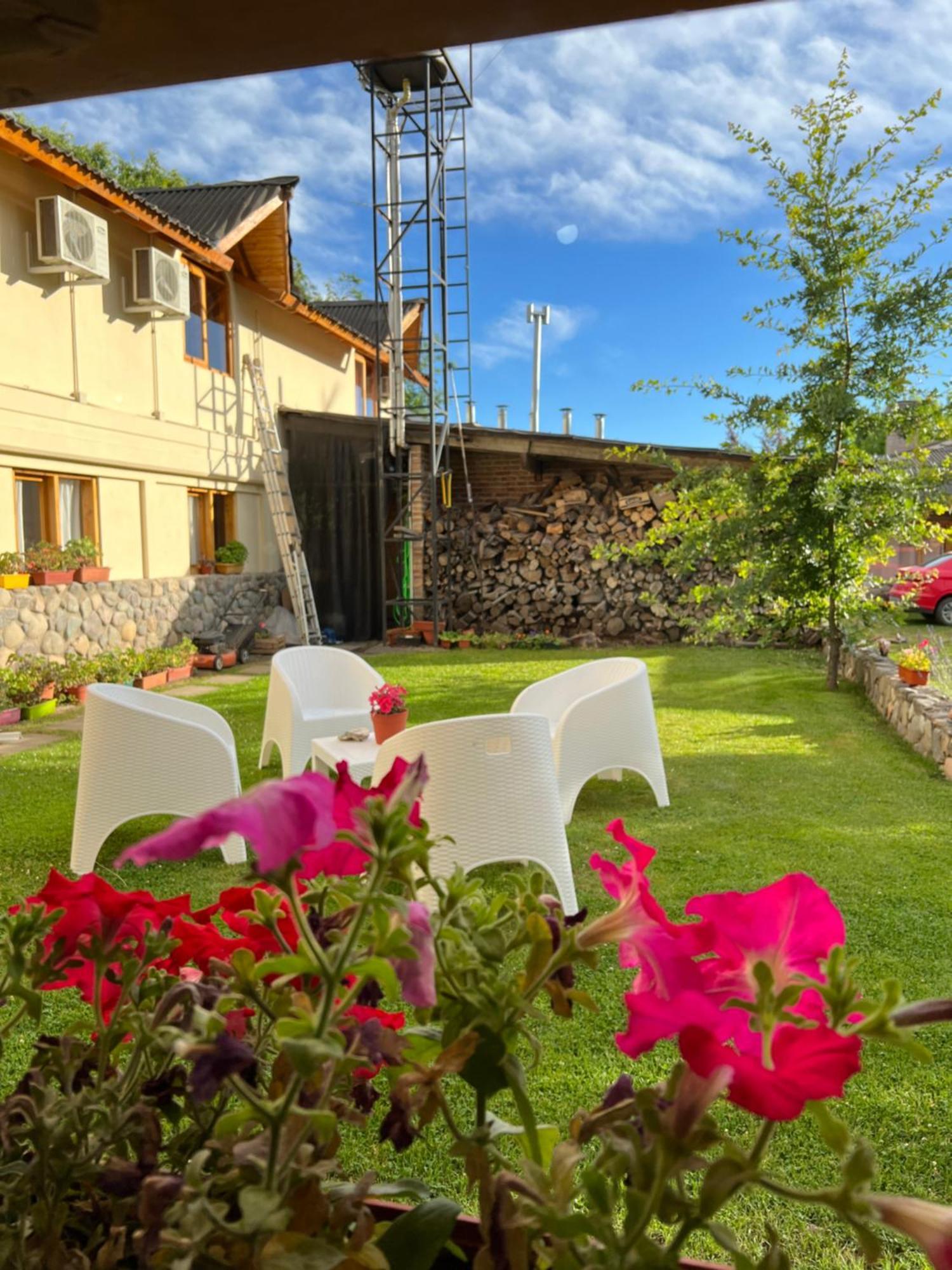 Hotel Y Cabanas Casa De Piedra Trevelín エクステリア 写真